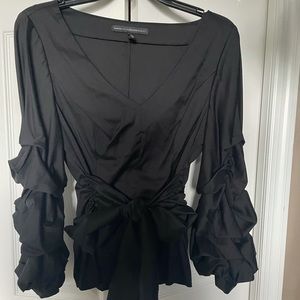 WHITE HOUSE BLACK MARKET ARCHITECTURAL RAISED SLEEVE & DESIGNED WAIST